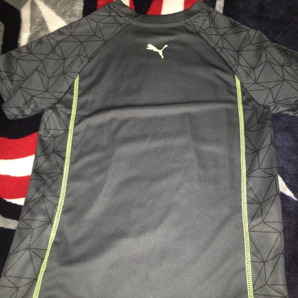 Two boys size 10 t-shirts Puma and champions lot - Picture 6 of 6